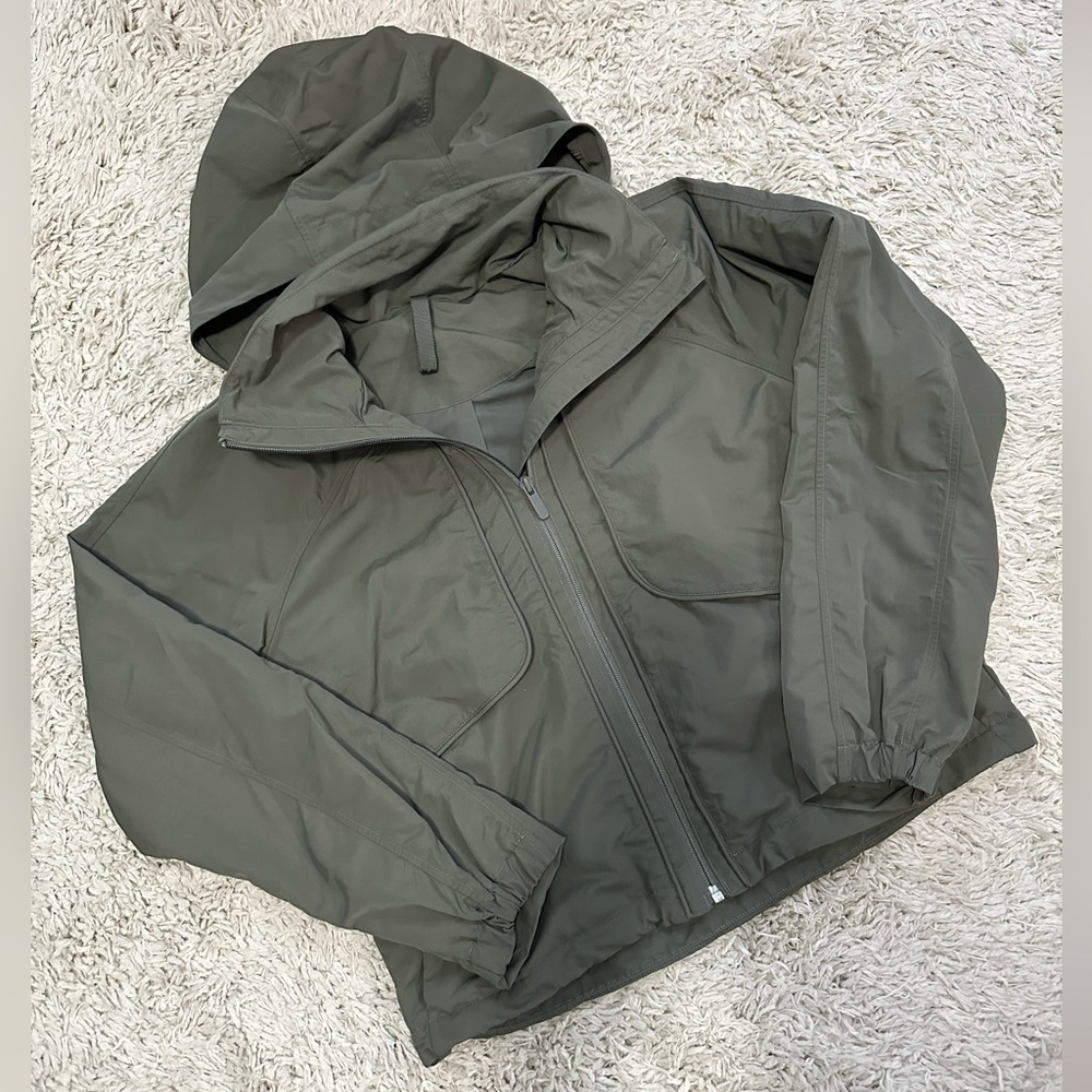 Lululemon Always Effortless Jacket - Size: 4